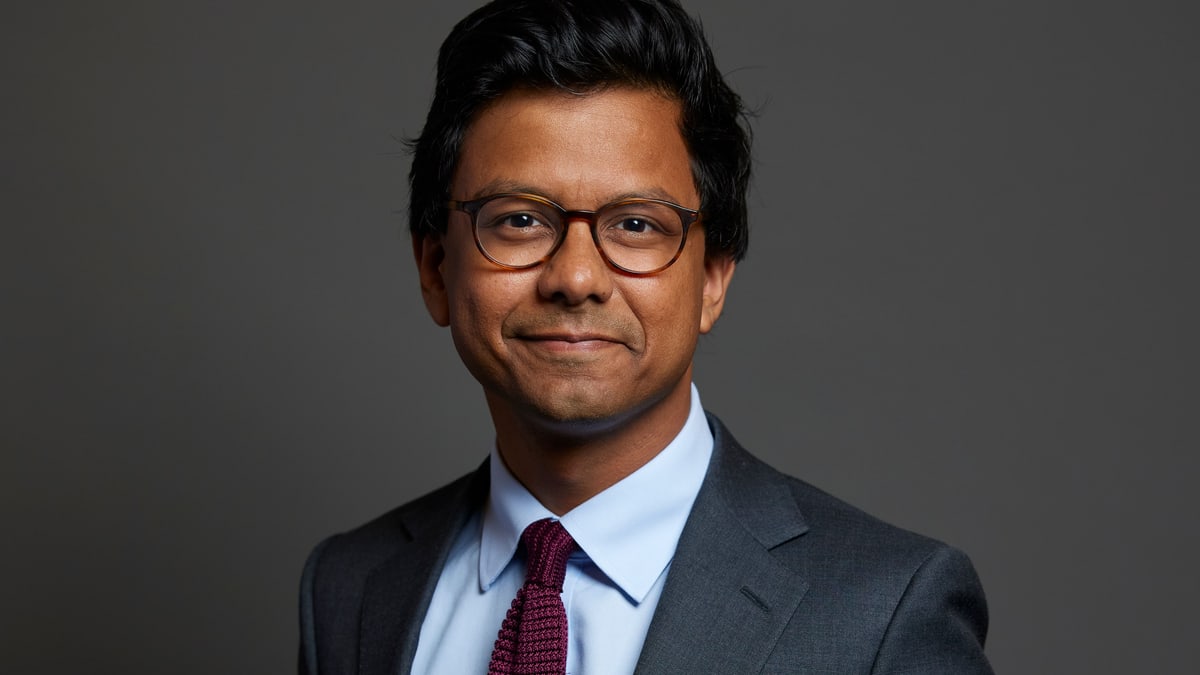 Official portrait of Kanishka Narayan, Britain's minister for artificial intelligence